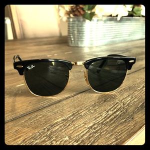 Excellent condition Ray-Ban Clubmaster Classic
